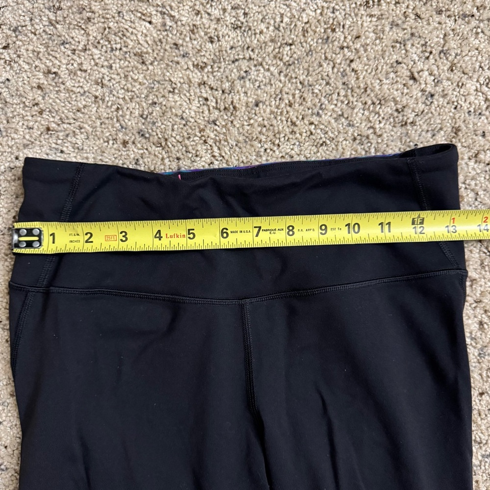 Victoria’s Secret Sport Black Front Purple Back Leggings Size Small - Picture 4 of 9